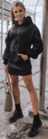 Crna sportska mini haljina s kapuljačom i džepovima