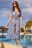 Prozračna duga haljina za plažu s vezom